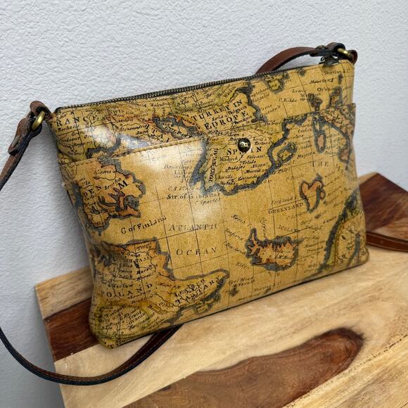 Patricia Nash Kirby Medium East West Leather Crossbody Map - Picture 2 of 15